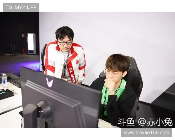 中国选手闯入EWC星际争霸2败者组仍坚定追梦逆袭之战奋进路途